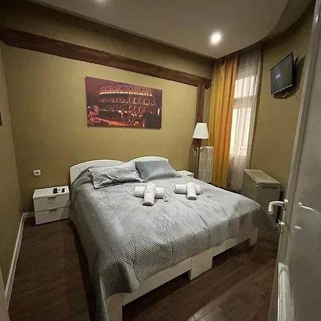 Epicenter Apartment