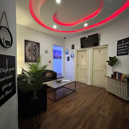Epicenter Apartment
