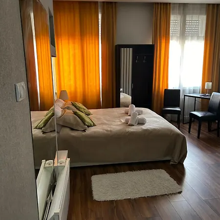 Apartment Epicenter