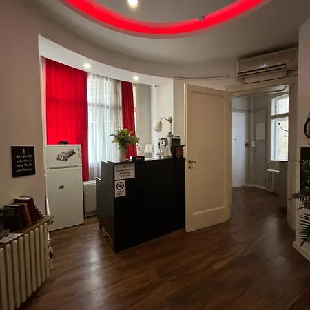 Epicenter Apartment