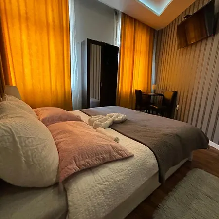 Epicenter Apartment